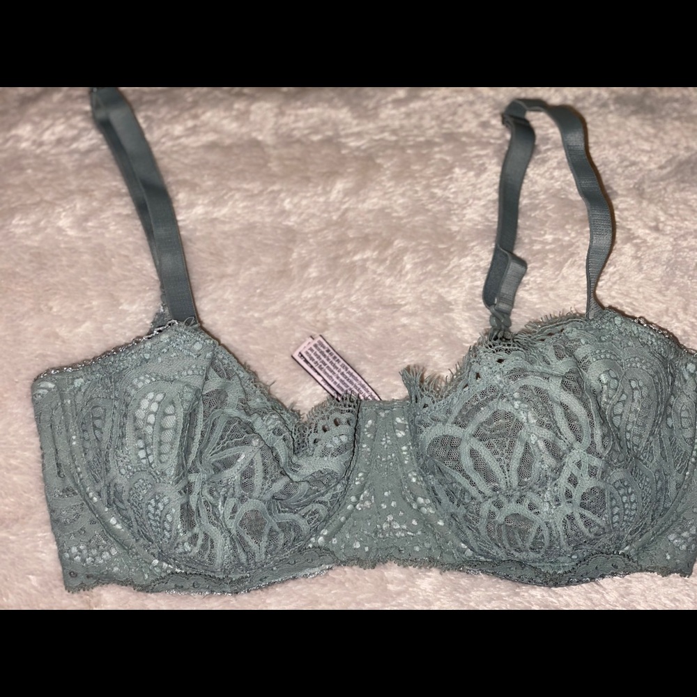 Victoria’s Secret lace green Bra 34DD